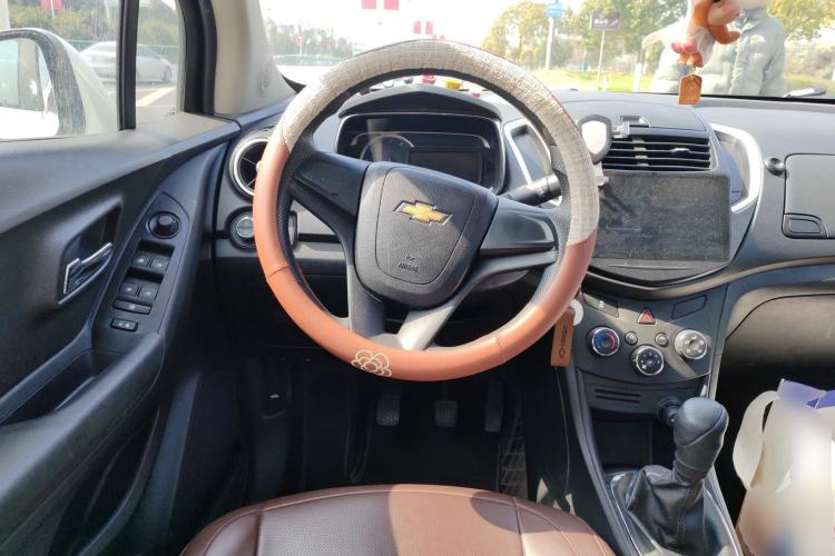 Used Chevrolet Trax 2016 1.4T Manual Two-Wheel Drive Comfort Version with Sunroof