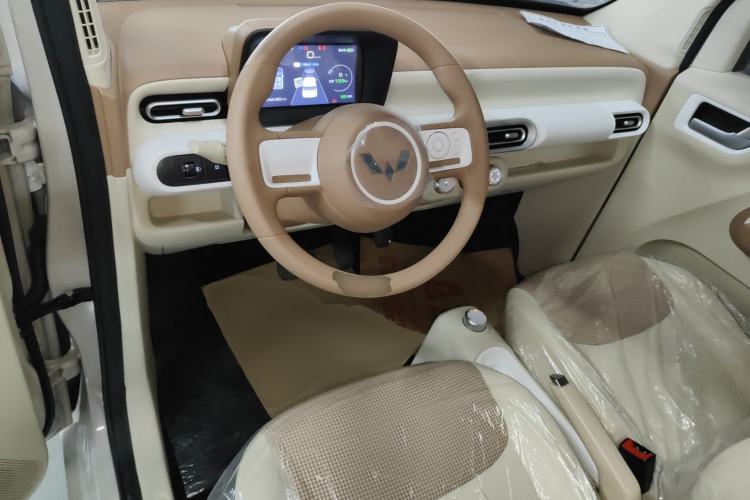 Used Wuling Hongguang MINIEV 2024 3rd Generation 215km Youth Edition
