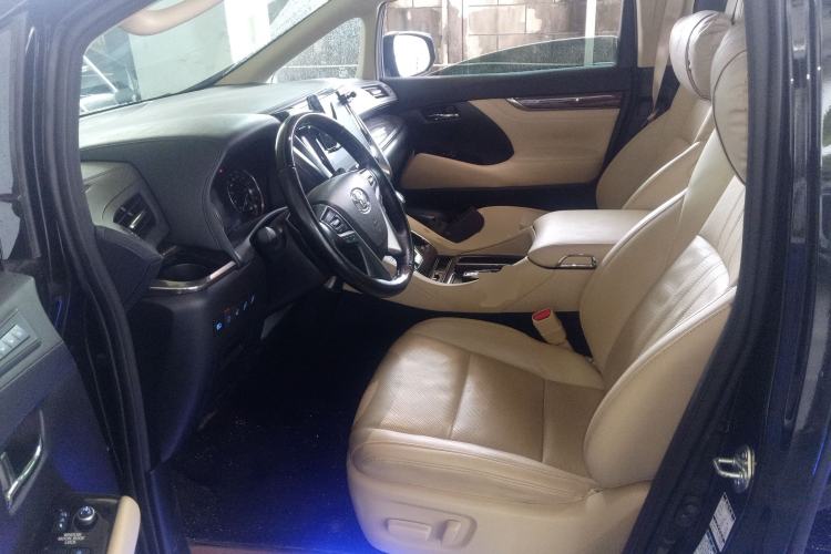 Used Toyota Vellfire 2021 Crown Dual-Engine 2.5L HV Supreme Edition
