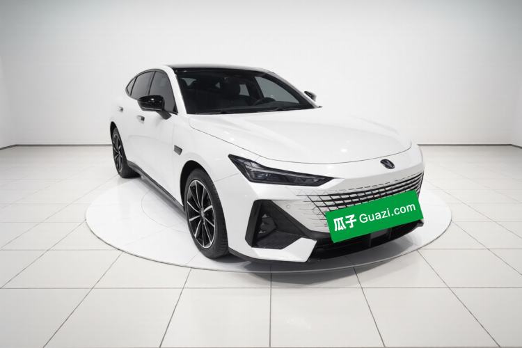 Used CHANGAN UNI-V 2022 1.5T Prestige Version