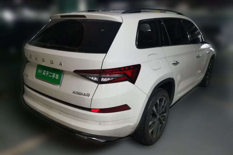 Used Skoda Kodiaq 2022 TSI330 7-Seater Two-Wheel-Drive Luxury Edition Rear Right 45 Deg