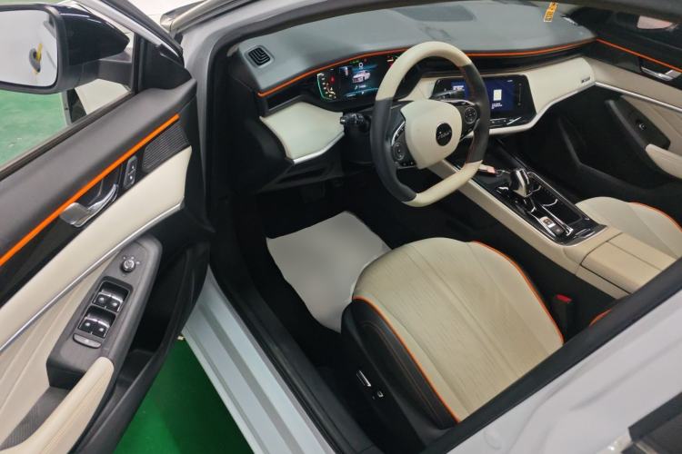 Used Dongfeng Aeolus Yixuan MAX 2023 1.5T Super Cool Trendy Dad Edition