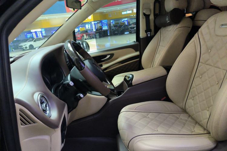 Used Mercedes-Benz Vito 2021 2.0T Business Version 7 Seats Left Front Seat