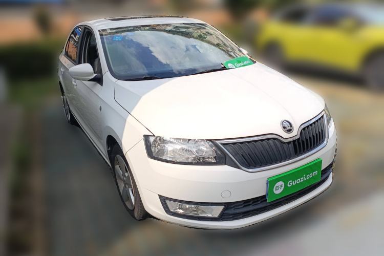 Used Skoda Rapid 2013 1.6L Automatic Smart Selection Model