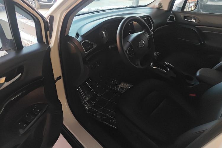 Used GAC Trumpchi GS4 2015 200T G-DCT Luxury Edition
