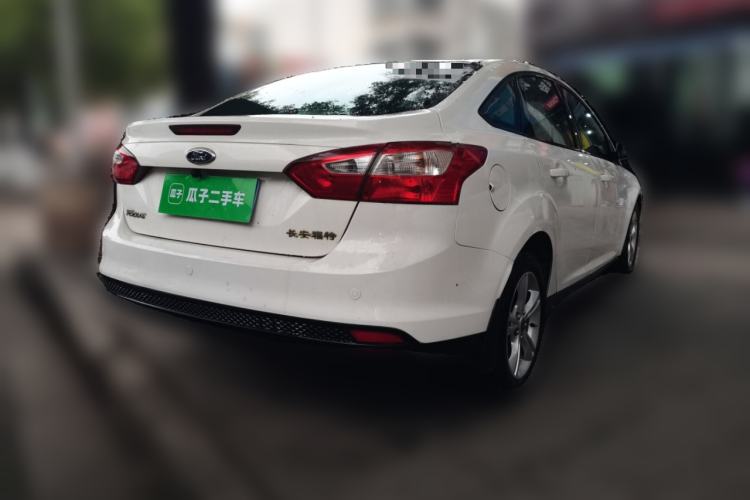 Used Ford Focus 2012 Sedan 1.6L Automatic Fashion Edition