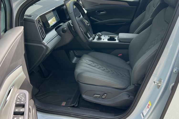 Used BYD Song L DM-i 2025 Intelligent Driving Version 160 km Beyond-Range Type Driver Seat