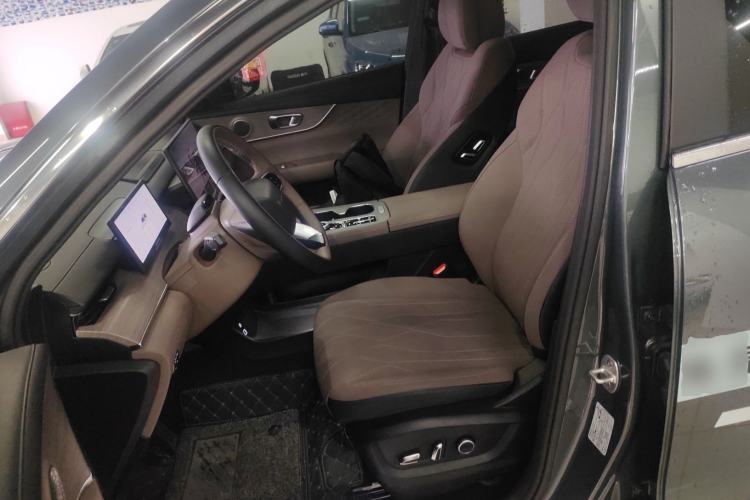 Used Chery Fengyun T8 2025 1.5T 130km Deluxe Version 5 Seats
