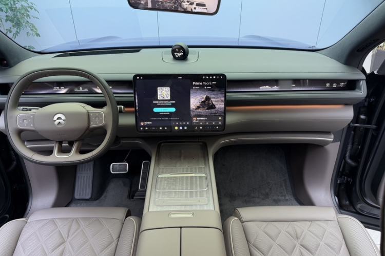 Used Nio ES8 2026 Model 6-seat Executive Signature Edition Interior 1