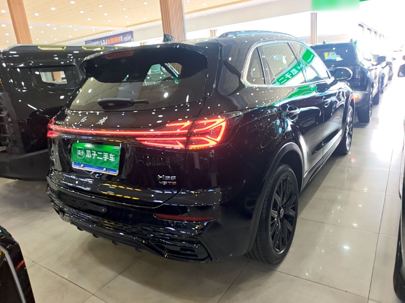 Hongqi HS5 2026 Model 2.0T Two-Wheel Drive Xuan Ying Edition — снимка 6