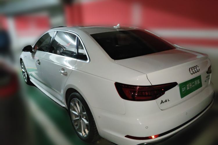 Used Audi A4L 2019 40 TFSI Fashion Edition China VI Emission Standard
