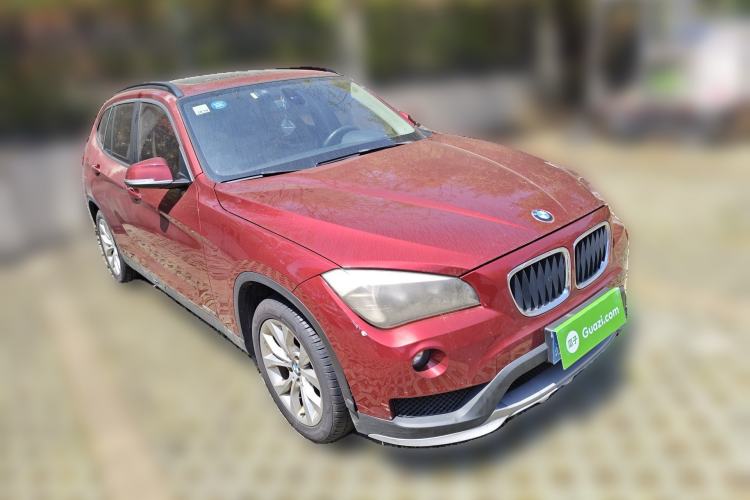 Used BMW X1 2014 sDrive18i Fashion Model Front Right 45 Deg