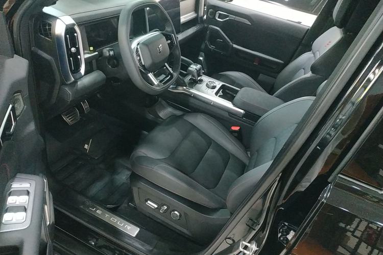 Used JETOUR Shanhai Traveler C-DM 2024 C-DM 208KM Mountain & Wilderness Edition Left Front Seat