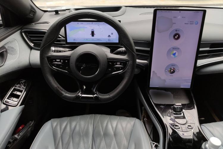 Used BYD Seal 2022 700 km Long-Range Rear-Wheel-Drive Version Steering Wheel