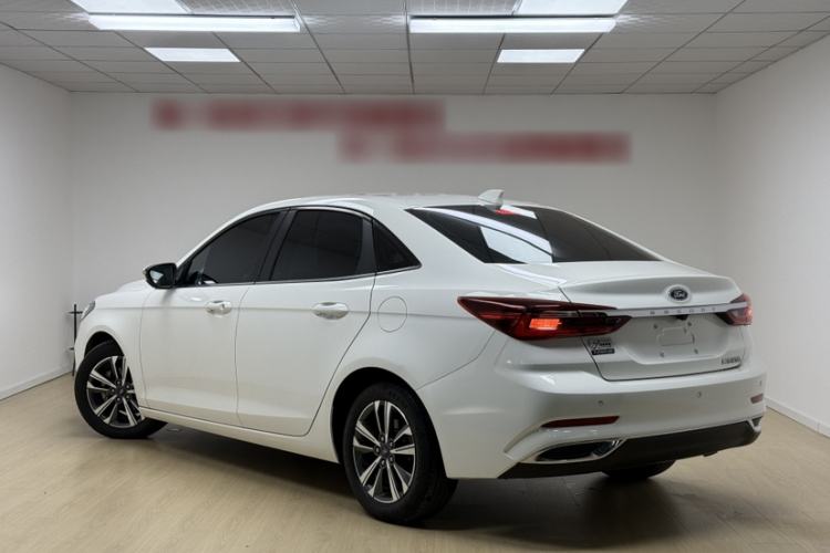 Used Ford Escort 2021 1.5L Automatic Diamond Edition
