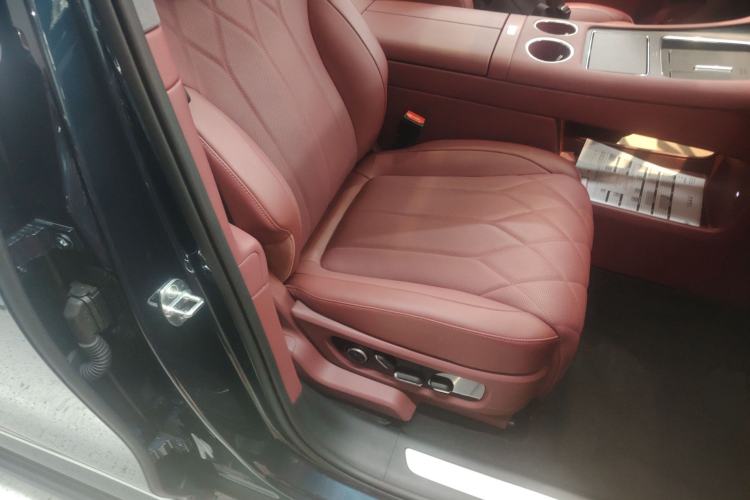 Used Hima AITO M8 2025 Extended-Range Ultra Version 53.4 kWh 5-Seater Edition