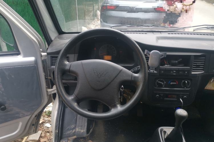 Used Wuling Zhiguang 2023 1.5L Practical Version 5/7 Seats
