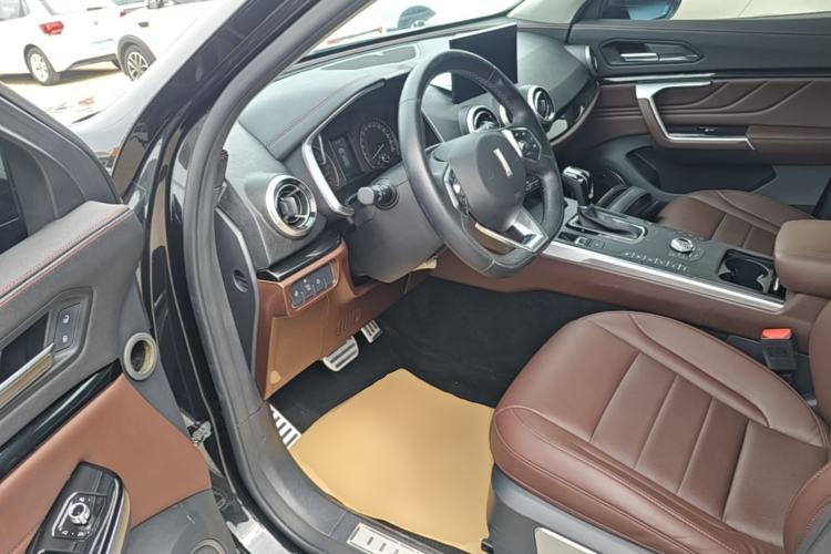 Used Wey VV5 2017 2.0T Ultra-Luxury Version

