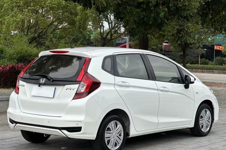 Used Honda Fit 2018 1.5L CVT Comfort Version Exterior 5