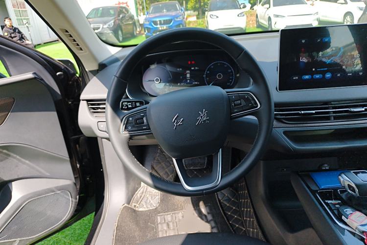 Used Hongqi E-QM5 2023 Revised Version Basic Travel Edition
