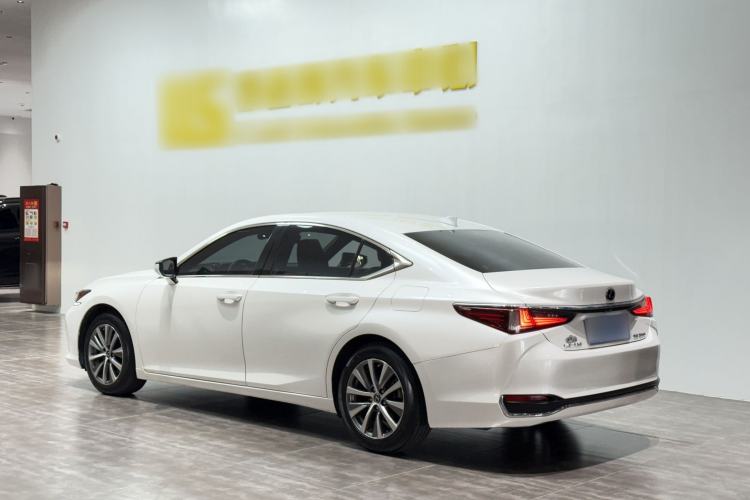 Used Lexus ES 2020 260 Excellence Edition