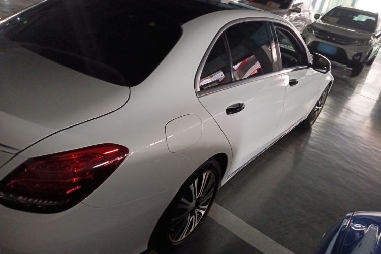 Used Mercedes-Benz C-Class 2015 Facelift C 200 L Rear Right 45 Deg