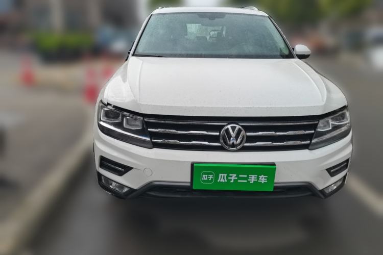 Used Volkswagen Tiguan L 2017 330TSI Automatic Two-Wheel Drive Luxury Edition
