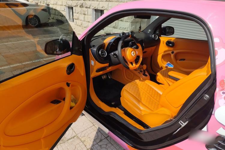 Used smart fortwo 2015 1.0L 52 kW hardtop Dynamic version