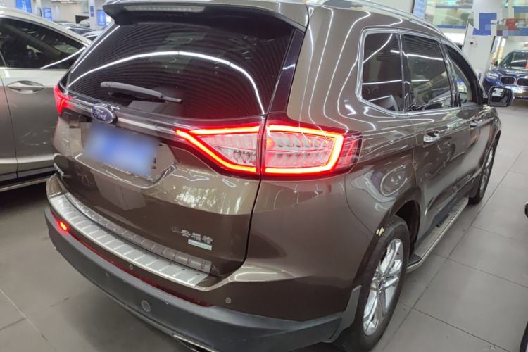 Used Ford Edge 2016 EcoBoost 245 Two-Wheel-Drive Titanium 7-Seater
