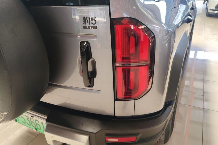 Used Formula Leopard 5 2023 Navigator Edition Right Rear Taillight