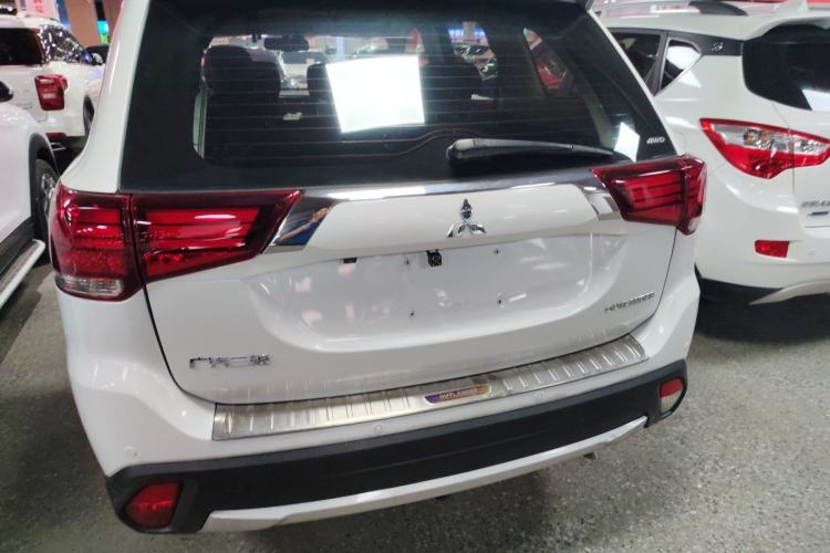 Used Mitsubishi Outlander 2018 2.4L 4x4 Elite Edition 5 Seats