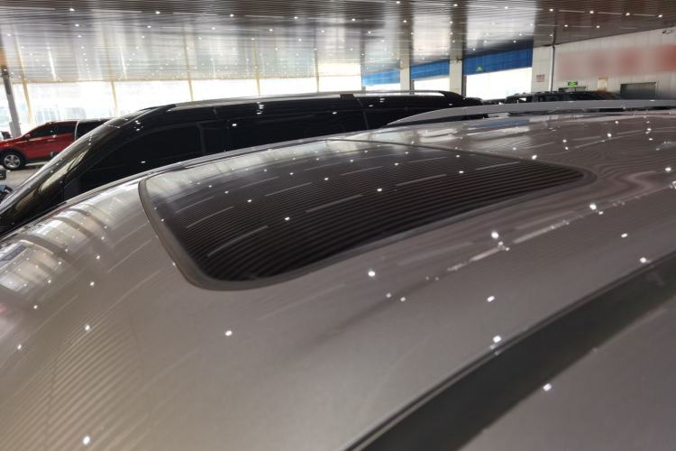 Used Toyota Granvia 2022 2.5L Hybrid Prestige Edition