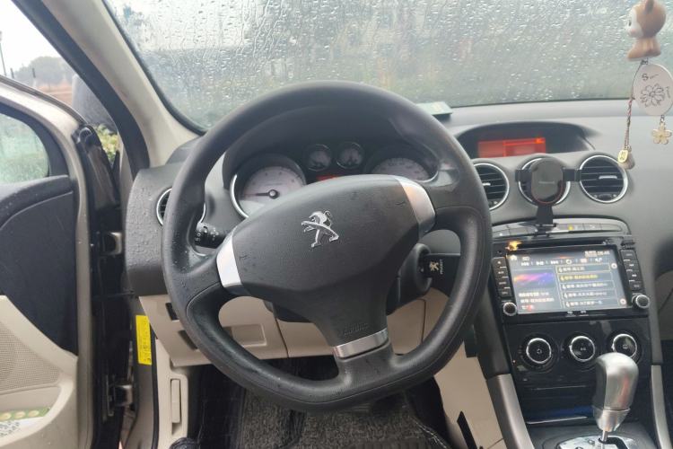 Used Peugeot 408 2013 2.0L Automatic Comfort Edition Steering Wheel