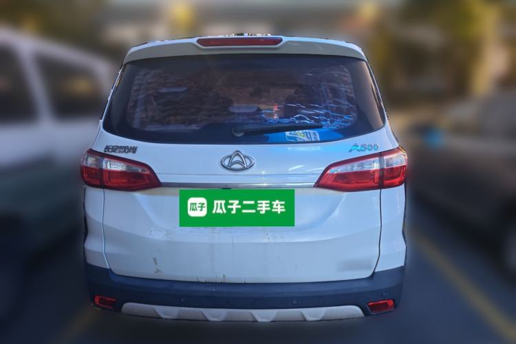 Used CHANGAN OSHAN A800 2017 1.5T Automatic ZhiZun Model