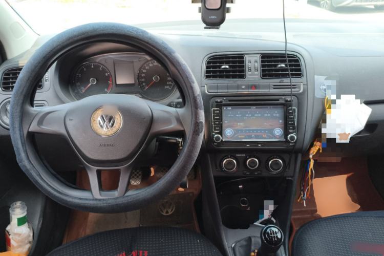 Used Volkswagen Polo 2016 1.4L Manual Fashion Model