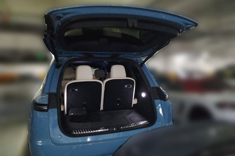 Used Li Auto L9 2022 Max model