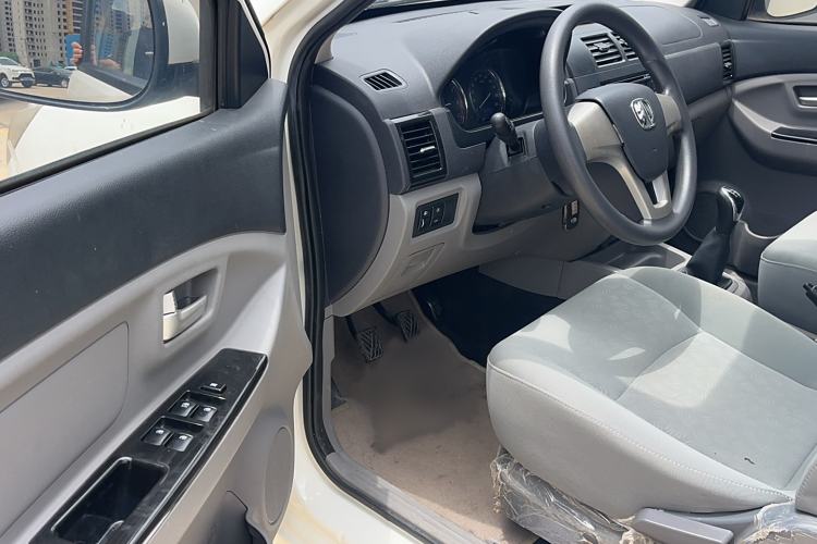 Used BAIC Weiwang M20 2014 1.5L practical type BJ415A
