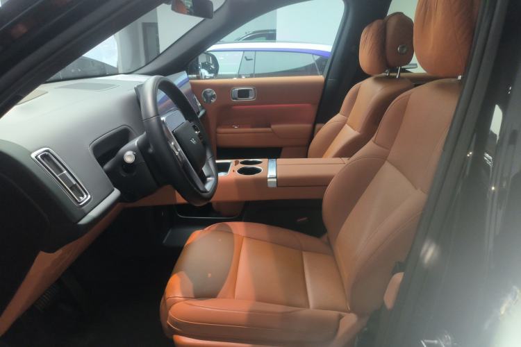 Used Li Auto L8 2025 Ultra Smart Refreshed Edition
