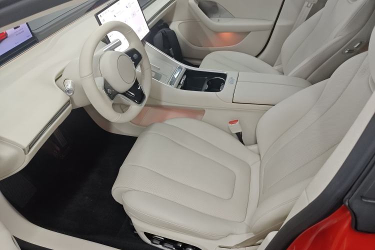 Used Hima Luxeed S7 2025 785 km Ultra