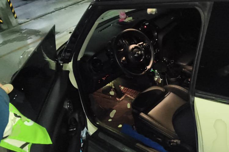 Used MINI 2016 1.5T COOPER Driver Seat