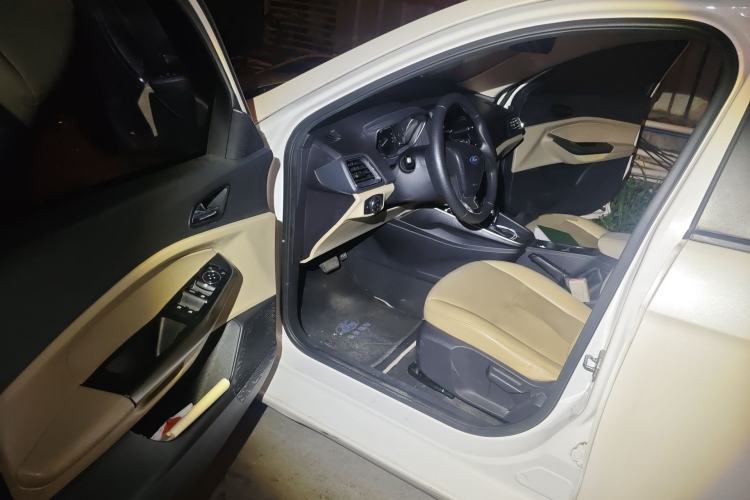 Used Ford Escort 2015 1.5L Automatic Comfort Edition Driver Seat