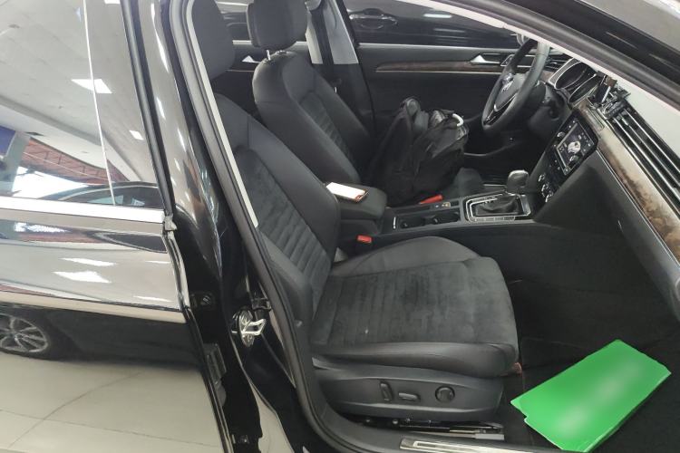 Used Volkswagen Magotan 2018 330TSI DSG Luxury Model