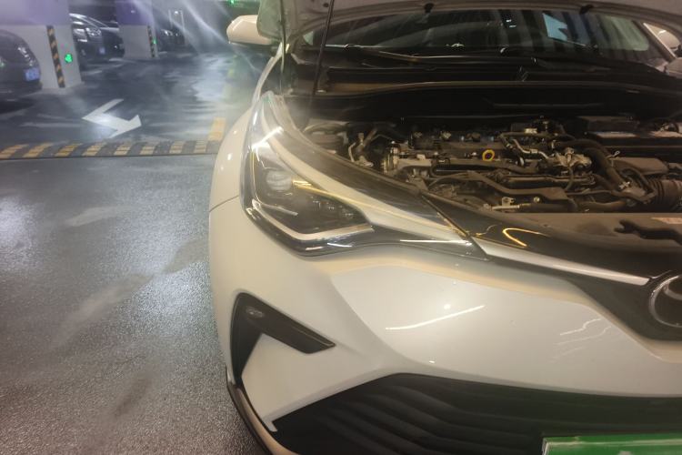 Used Toyota IZOA 2022 2.0L SPORT Edition
