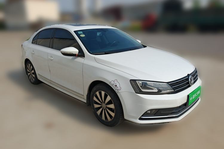 Used Volkswagen Sagitar 2018 1.6L Automatic Comfort Model Front Right 45 Deg