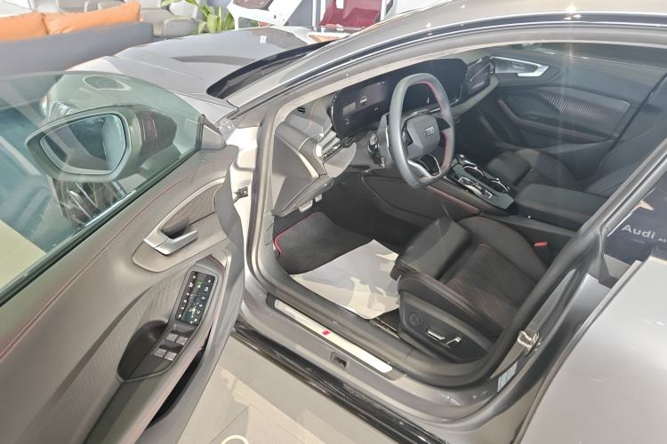 Used Audi A5L Sportback 2026 TFSI 150kW Premium quattro Model
