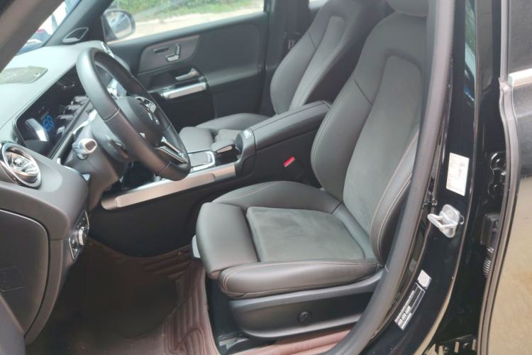 Used Mercedes-Benz EQB 2023-Year Restyled EQB 350 4MATIC Left Front Seat