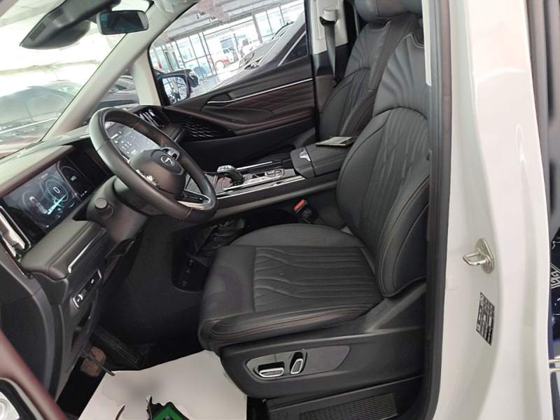 Used GAC Trumpchi M8 2024 Master Series 400T Prestige Edition — 14