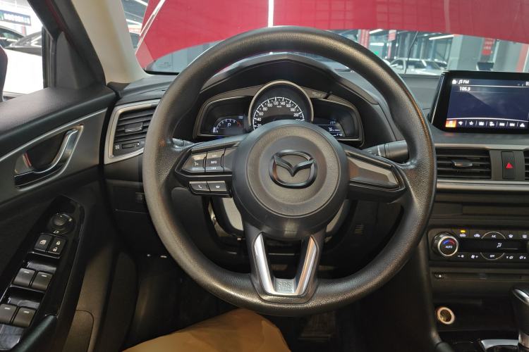 Used Mazda 3 Axela 2017 Sedan 1.5L Automatic Luxury Model Emission Standard China V