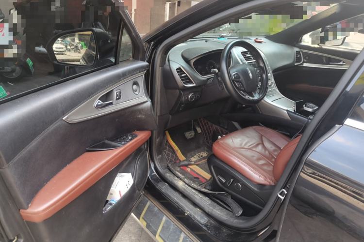 Used Lincoln MKX 2015 2.0T Two-Wheel Drive Deluxe Edition
