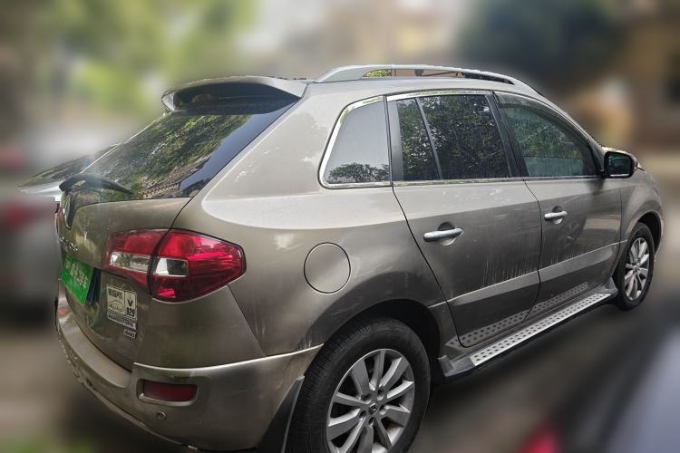 Used Renault Koleos 2012 2.5L 4x4 Comfort Edition with Navigation
